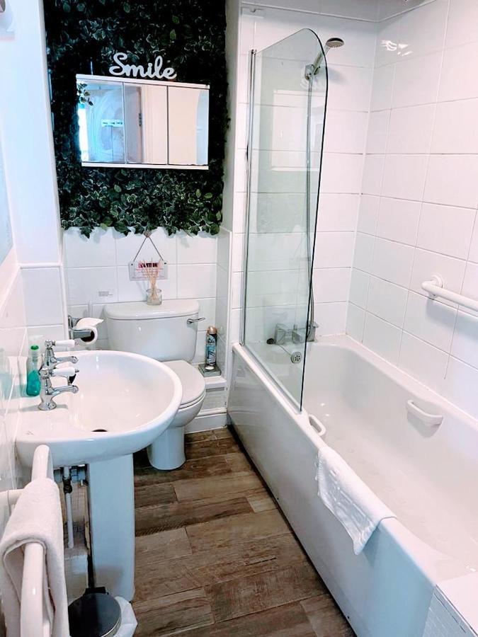 Cosy Riverside Apartment - Free Parking York Ngoại thất bức ảnh